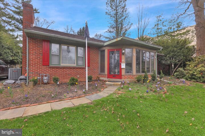 Property Photo:  92 Euclid Avenue  PA 17603 