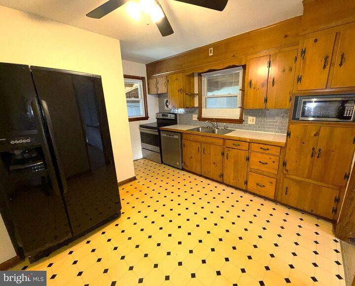 Property Photo: 309 Cheryl Avenue PA 17055