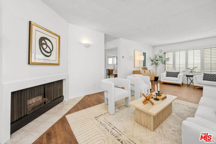 Property Photo:  1951 Malcolm Ave  CA 90025 