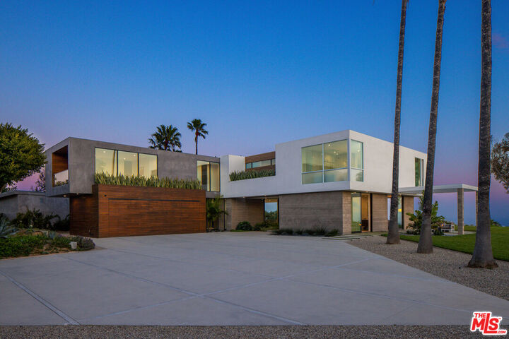 Property Photo: 5601 Kanan Dume Rd CA 90265