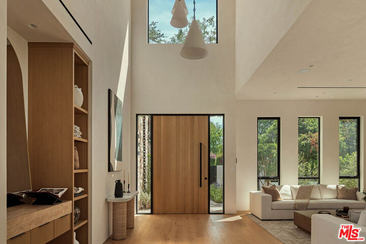 Property Photo: 4447 Matilija Ave CA 91423