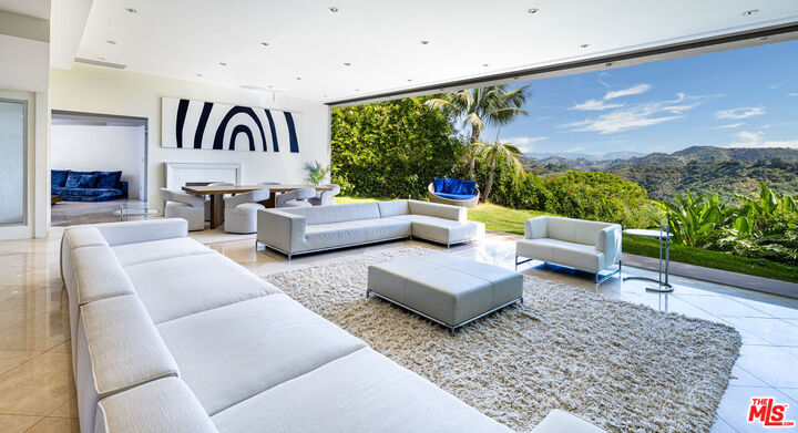 Property Photo:  1466 N Bel Air Rd  CA 90077 