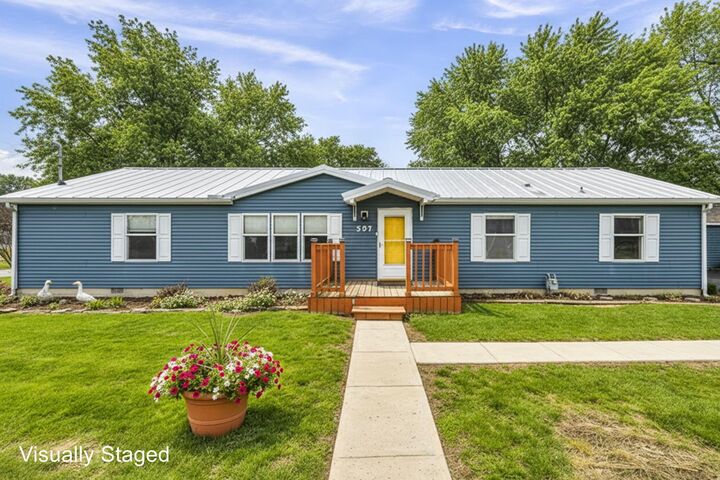 Property Photo:  597 Clinton Street  OH 43302 