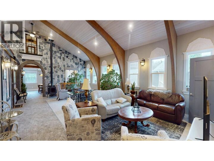 Property Photo: 51 103 Avenue BC V1C 1B1
