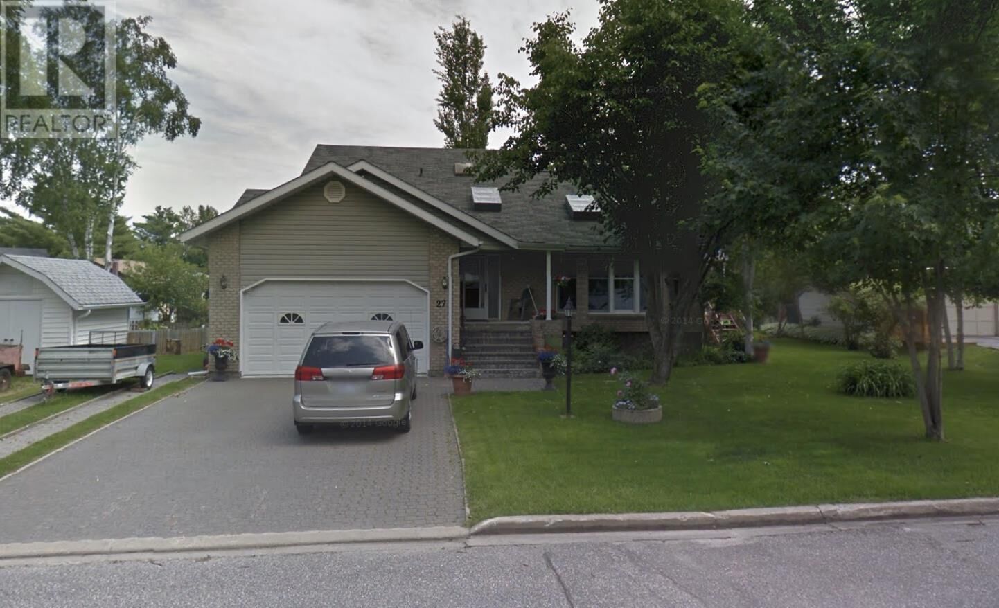 Property Photo:  27 Dingwall Pkwy  ON P8N 1T5 