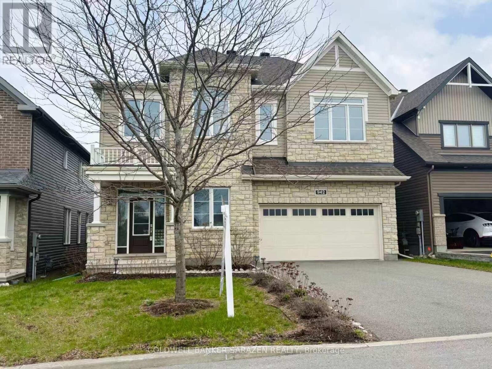Photo de la propriété:  942 Guinness Crescent  ON K2C 3H2 
