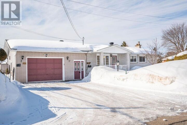 Property Photo: 261 Kingsford Rd ON P6C 2V9