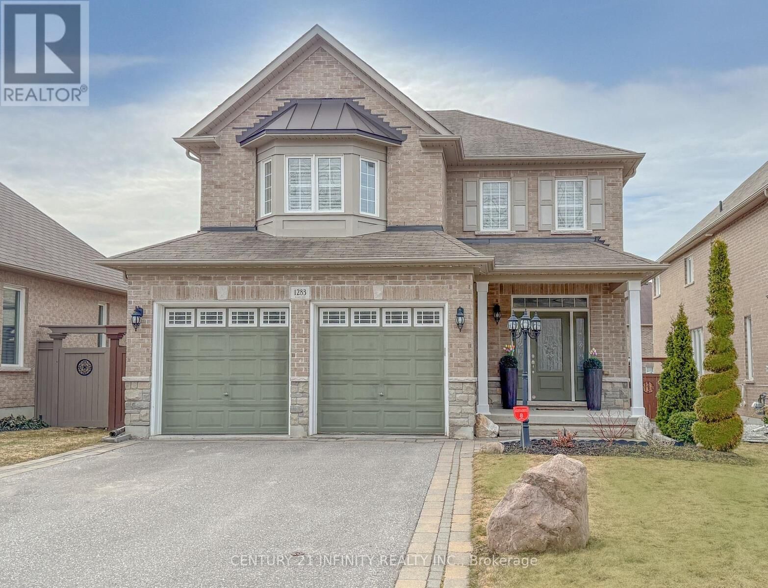 Property Photo:  1283 Aldsworth Crescent  ON L1K 0S5 