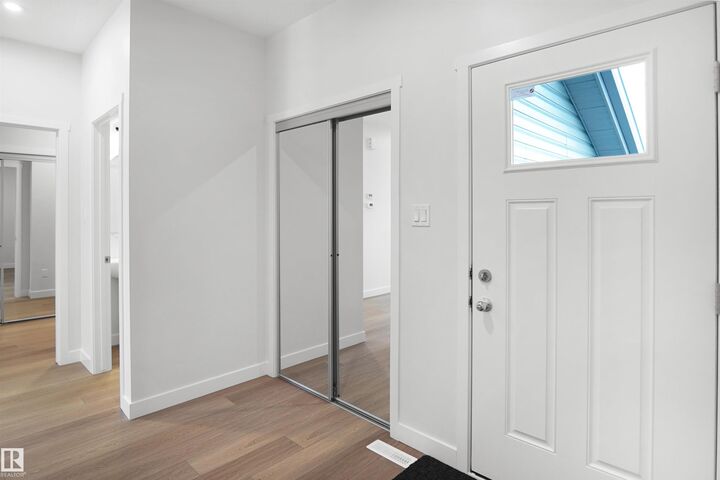Property Photo: 1015 14 Avenue NW AB T6T 2R6