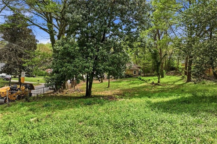 Property Photo:  263 W Lake Avenue NW  GA 30314 