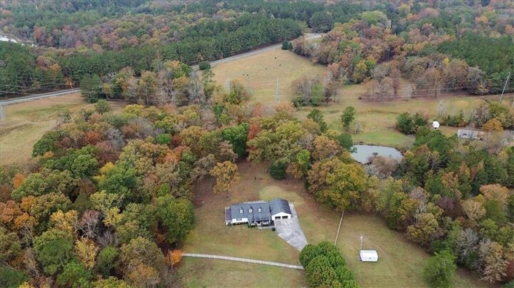 Property Photo: 871 Robinson Road GA 30705