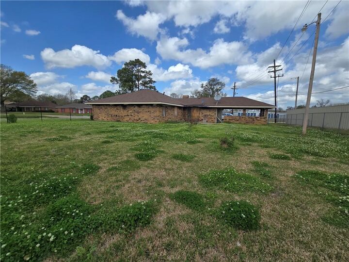 Property Photo:  3403 Coldstream Avenue  LA 71301 