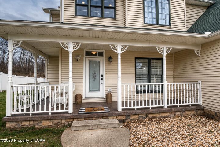 Property Photo: 112 Blackberry Lane PA 18642