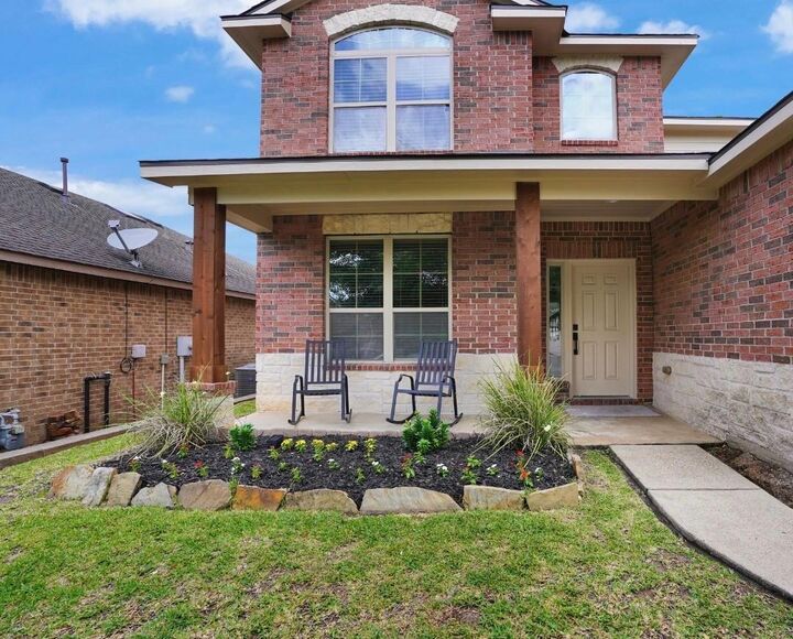 Property Photo:  2310 Perkins Crossing Drive  TX 77304 