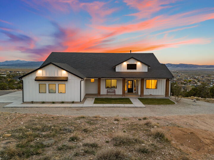 Property Photo:  1066 S Panorama Dr  UT 84720 