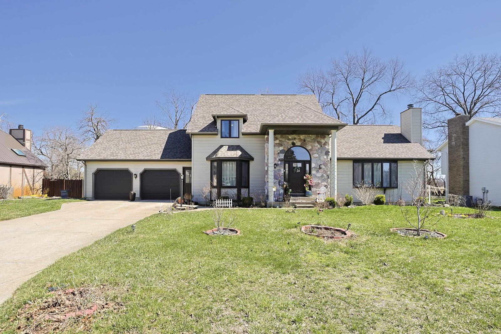 Property Photo:  52854 Farmingdale Drive  IN 46530 