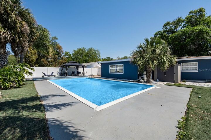 Property Photo:  1349 Regina Drive W  FL 33770 