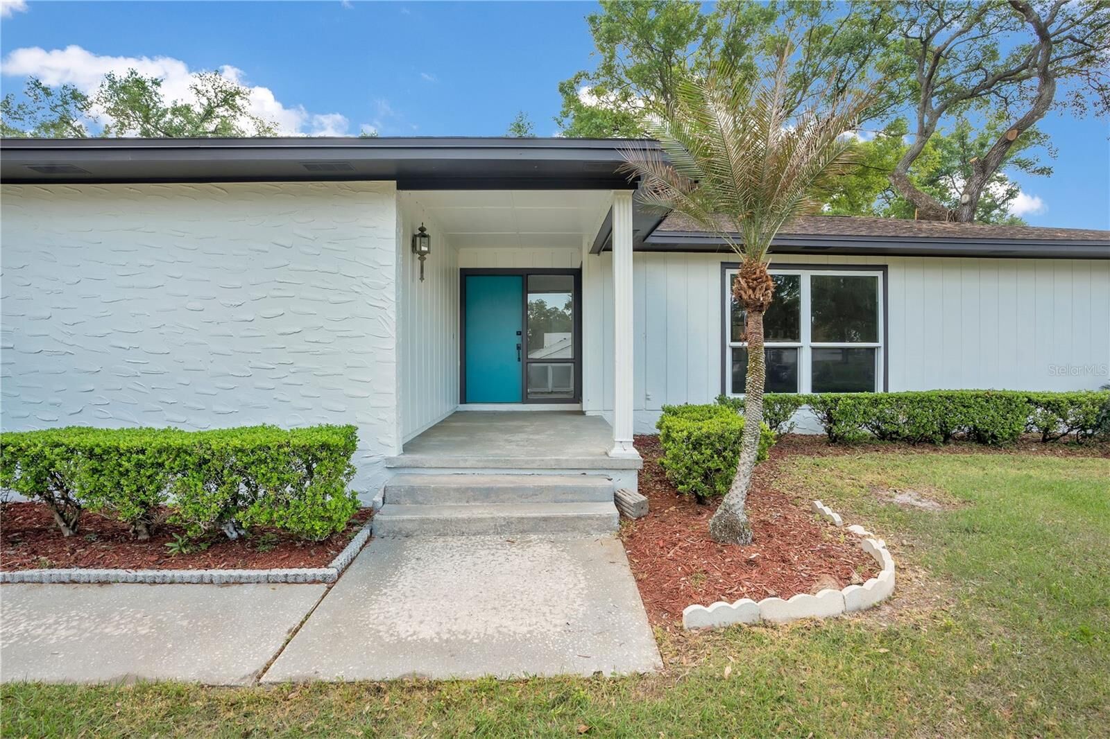 Property Photo:  1307 Valley Hill Drive  FL 33813 