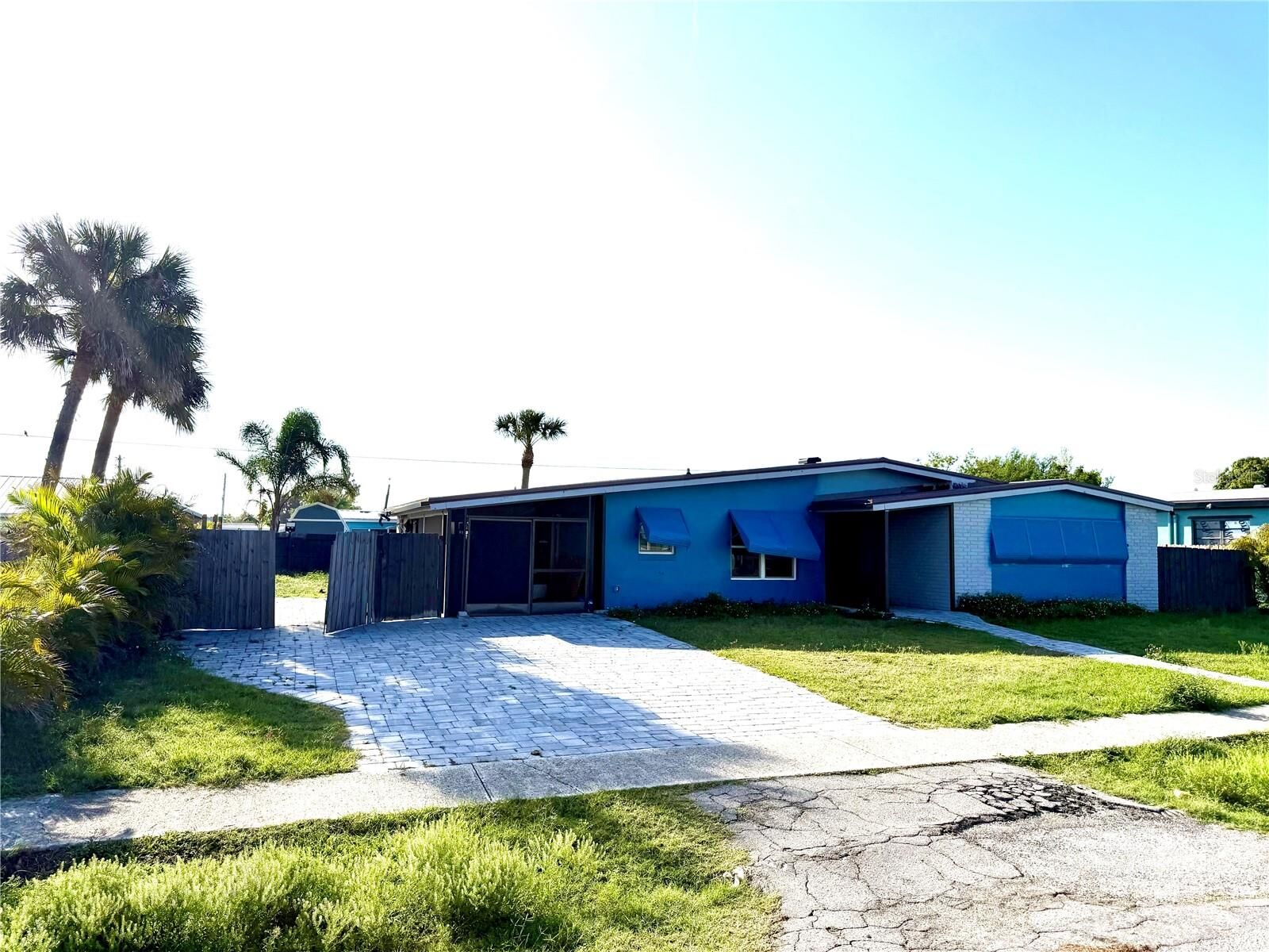 Property Photo:  22075 Felton Avenue  FL 33952 