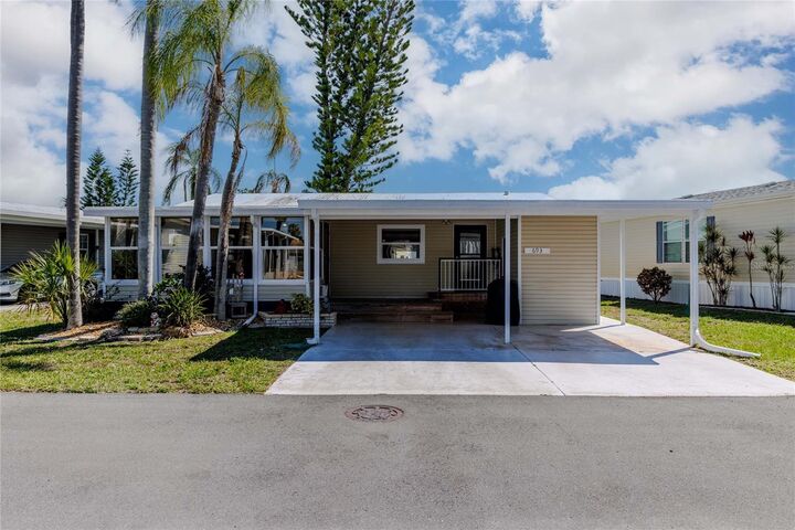 Property Photo:  2100 Kings Highway Crescent 693  FL 33980 