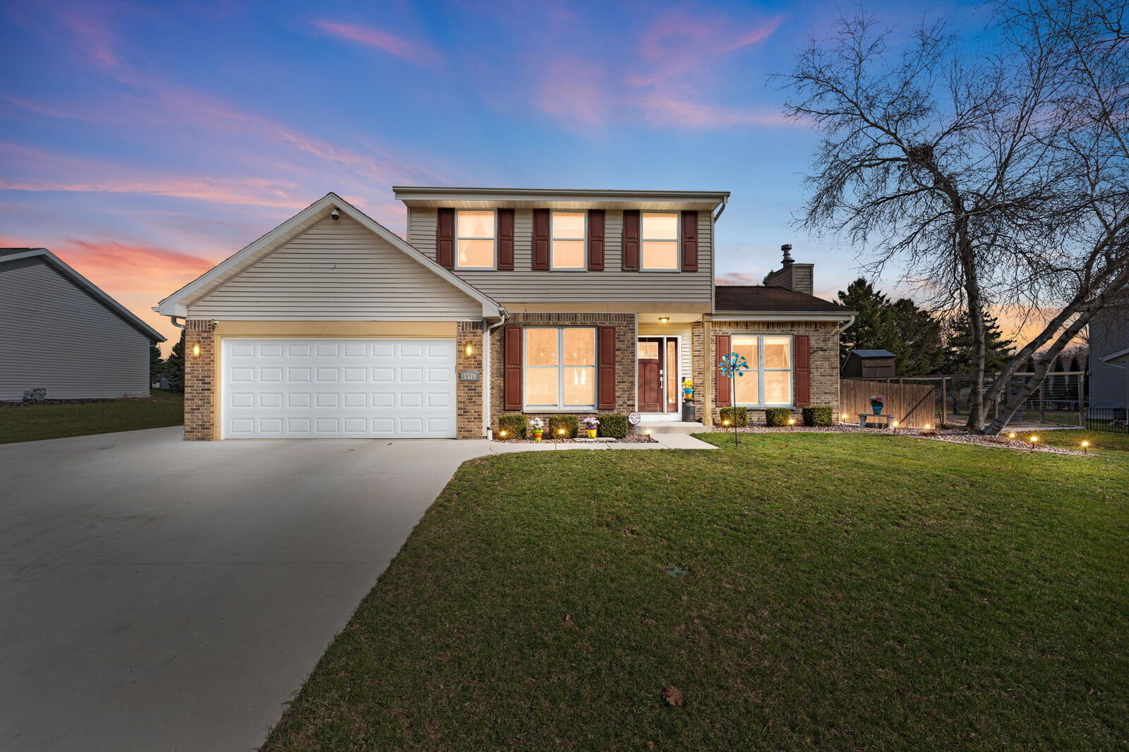 Property Photo:  1320 Montclair Pl  WI 53538 