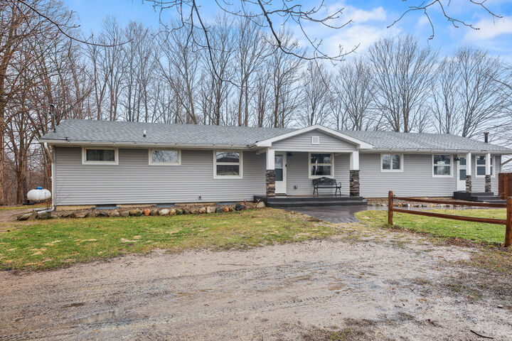 Property Photo:  4090 Matthews Road  MI 48813 