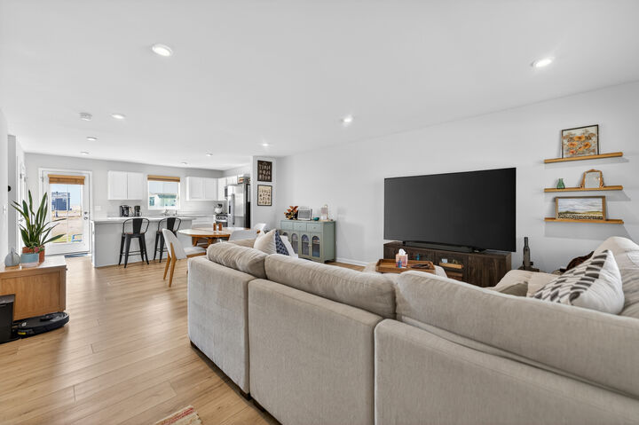 Property Photo:  383 Thresher Street  IL 60115 