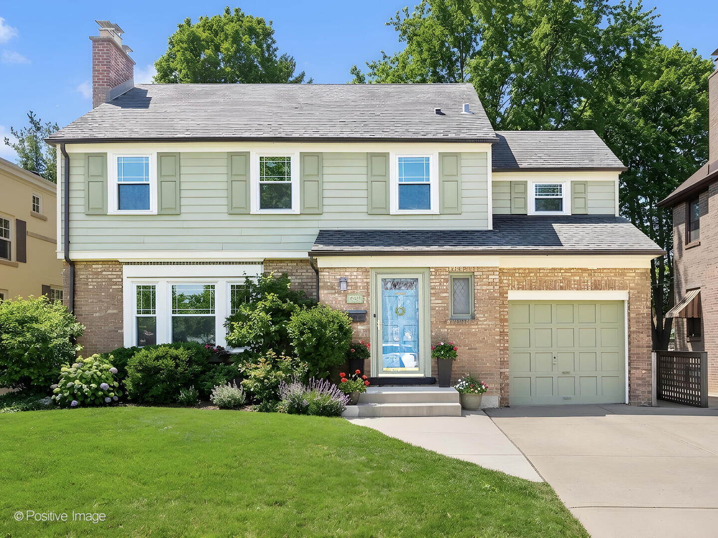 Property Photo: 524 S Stone Avenue IL 60525