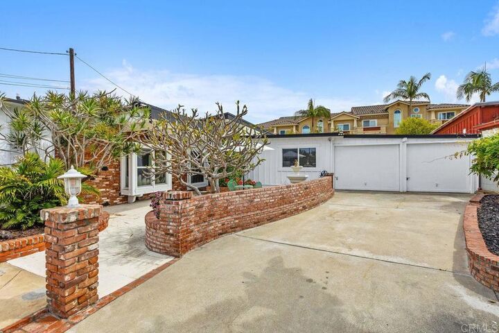 Property Photo: 367 Beech Ave CA 92008