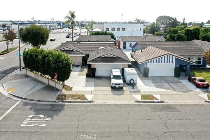 Property Photo:  10984 Goldeneye Avenue  CA 92708 
