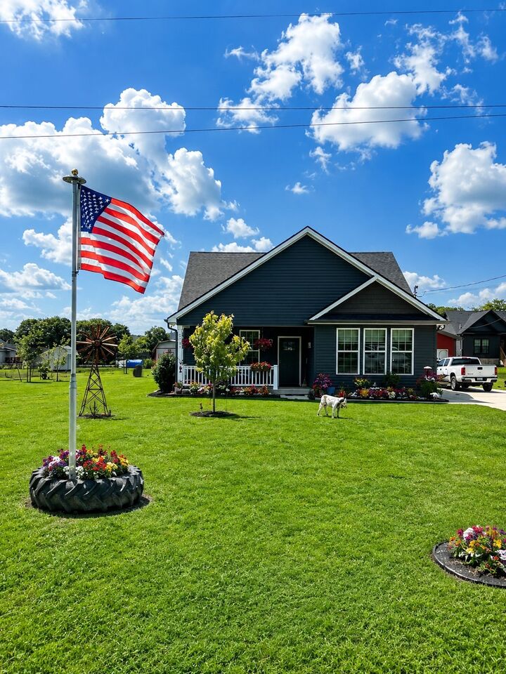 Property Photo:  2705 McConnell Rd  TN 37047 
