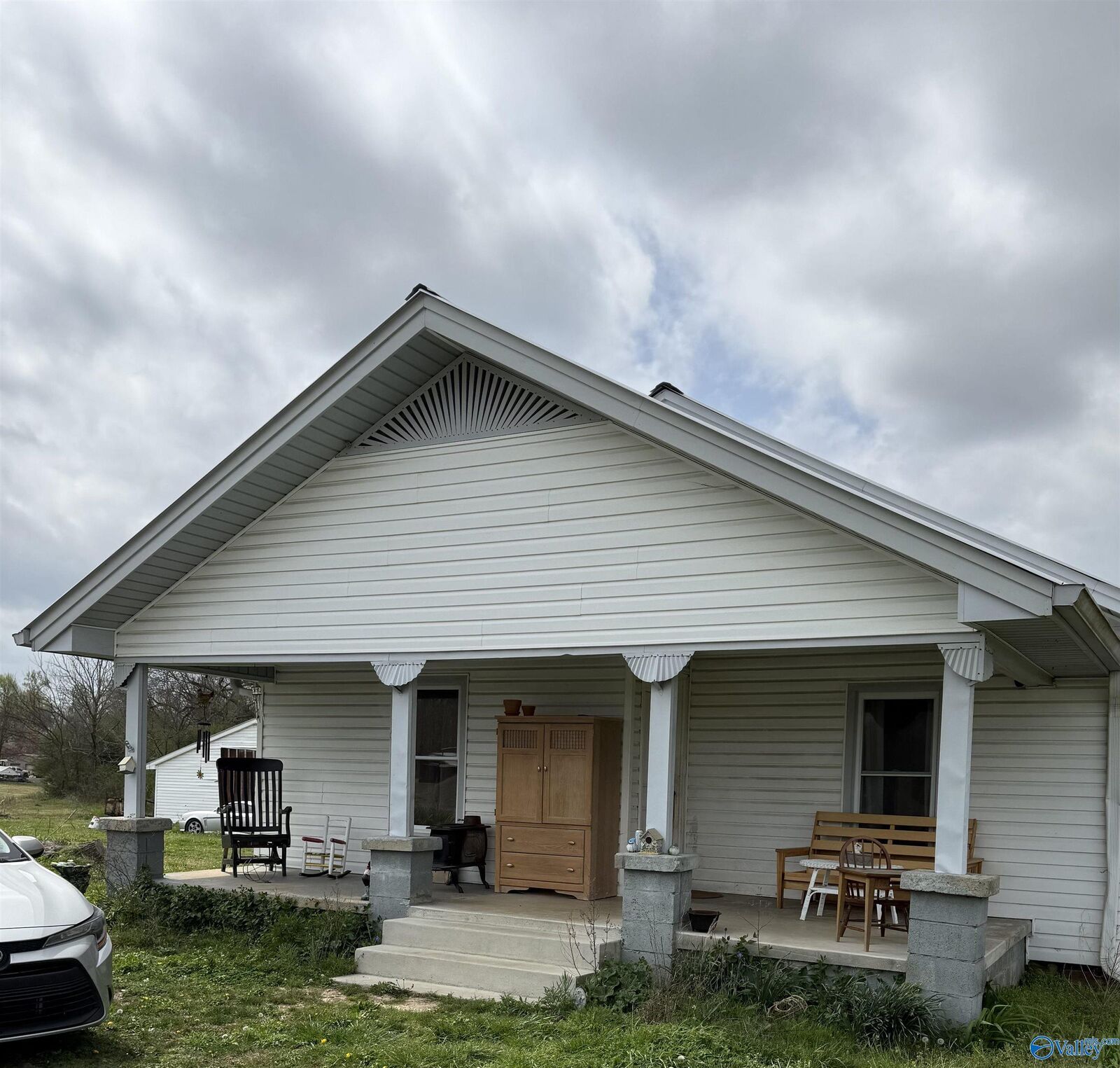 Property Photo:  1421 County Road 538  AL 35971 