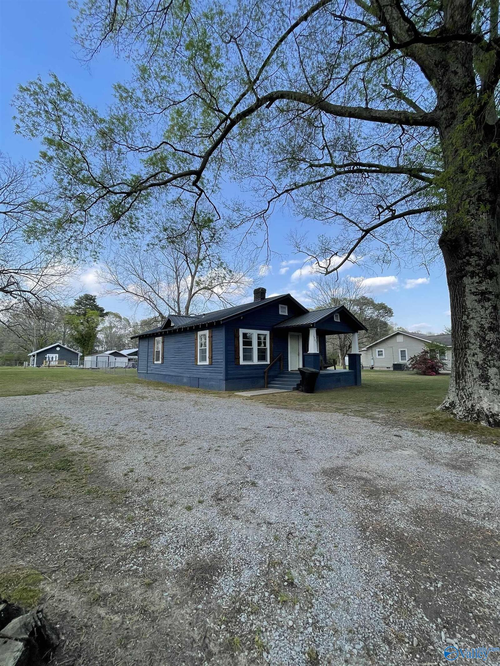 Property Photo: 1703 Bryant Street AL 35904