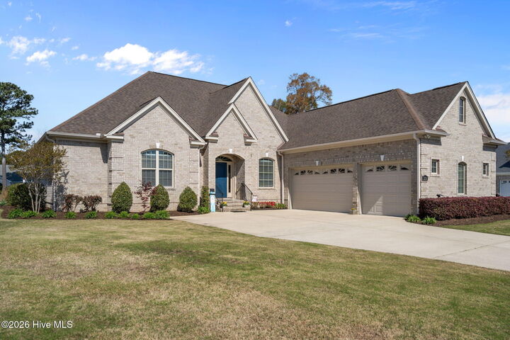 Property Photo:  1206 Wood Lily Circle  NC 28451 
