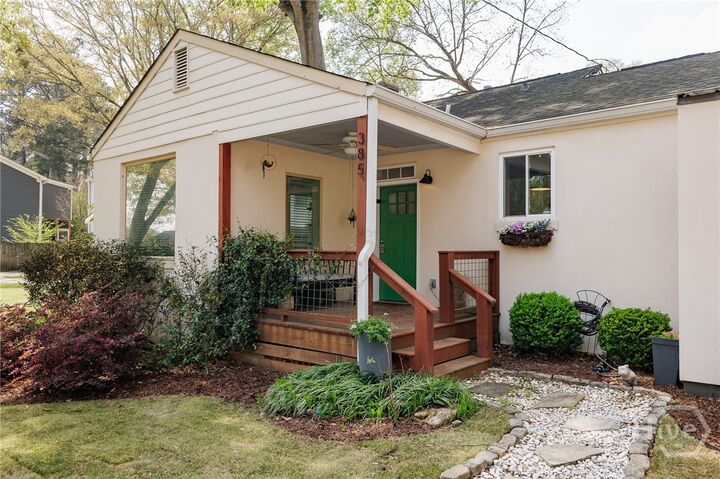 Property Photo: 385 Best Drive GA 30606