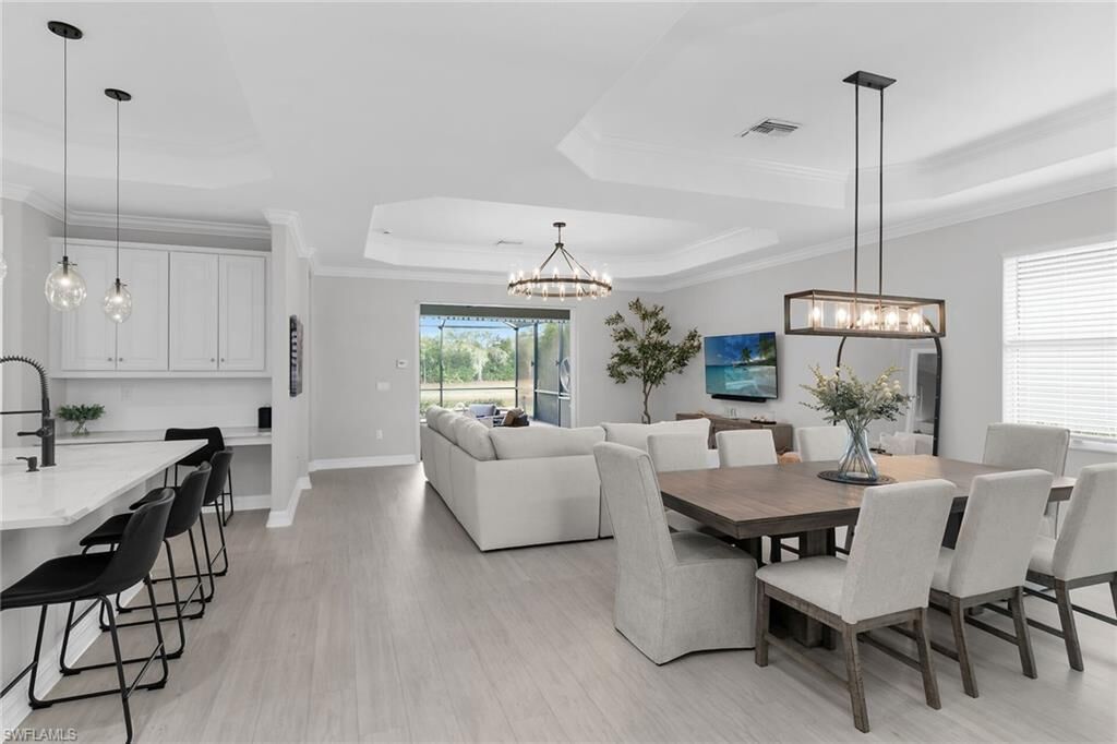 Property Photo:  2926 Aviamar Cir  FL 34114 