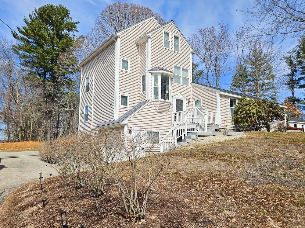 Property Photo:  15 Ayers Lane  NH 03820 