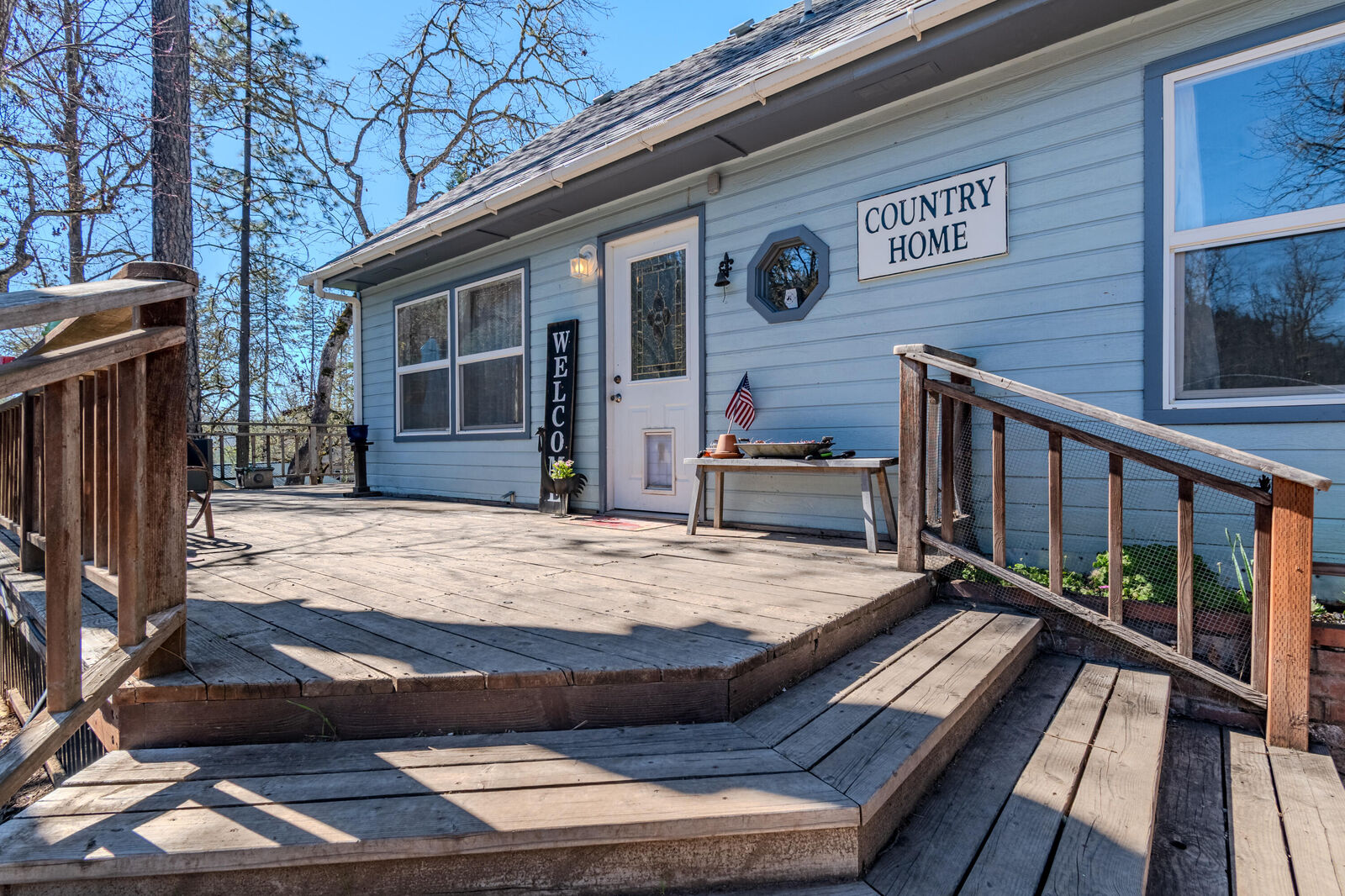 Property Photo:  127 Lodge Road  OR 97541 