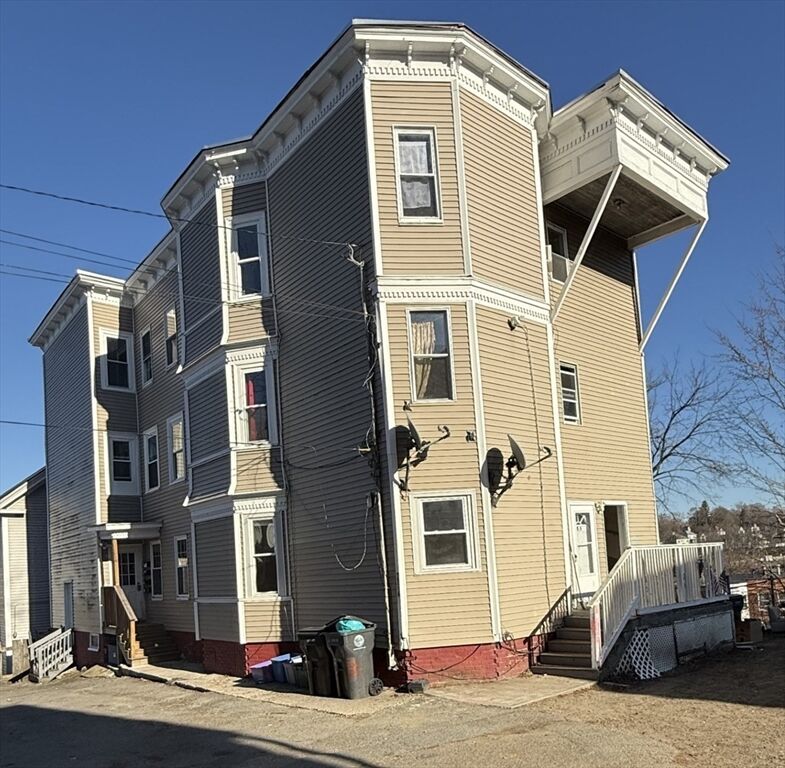 Property Photo:  254 Washington St 1F  MA 01830 