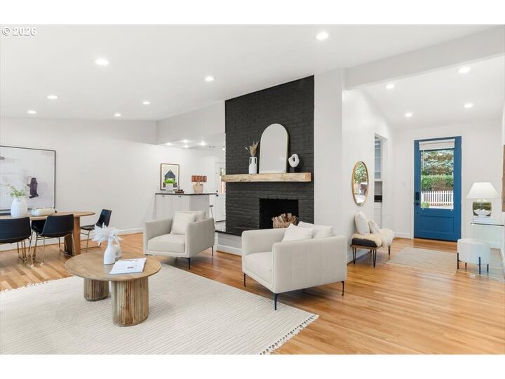 Property Photo: 2622 SW Davenport Ct OR 97201