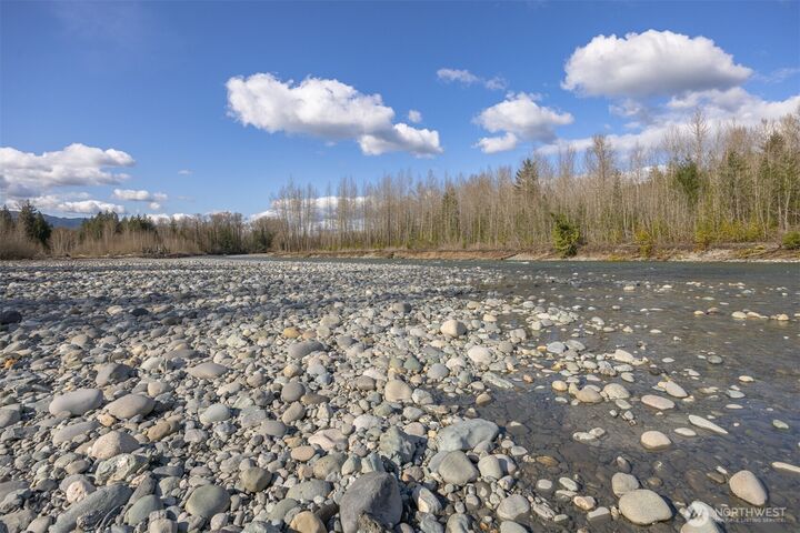 Property Photo:  6070  Saxon Road  WA 98220 