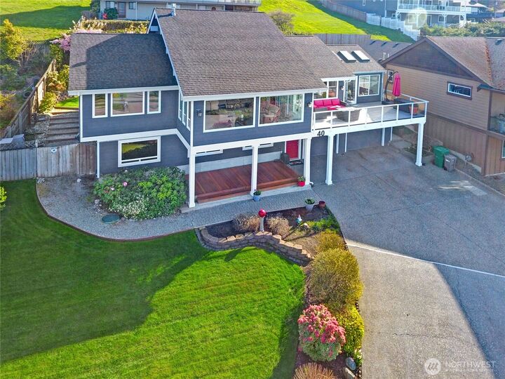 Property Photo: 40 Vista Del Mar Street WA 98282