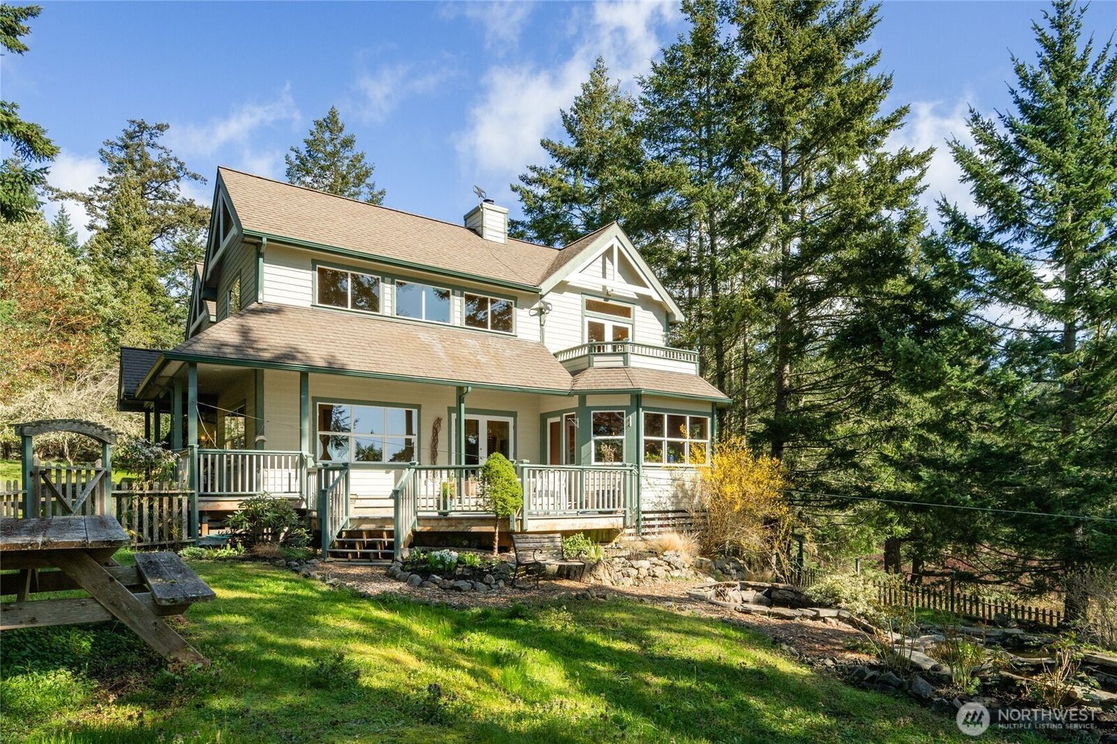 Property Photo: 391 Little Mountain Road WA 98250