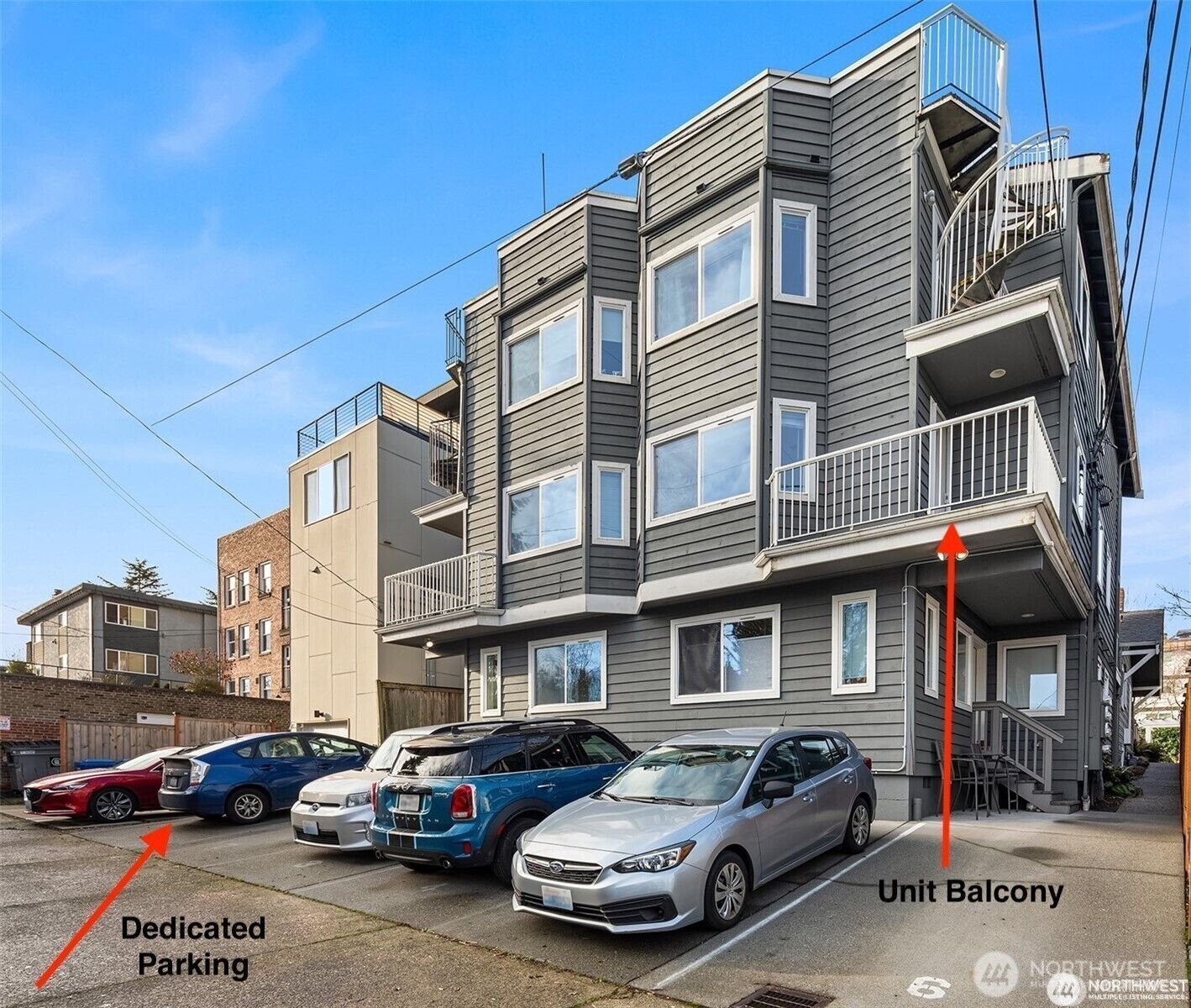 Property Photo:  2116  California Avenue SW 201  WA 98116 