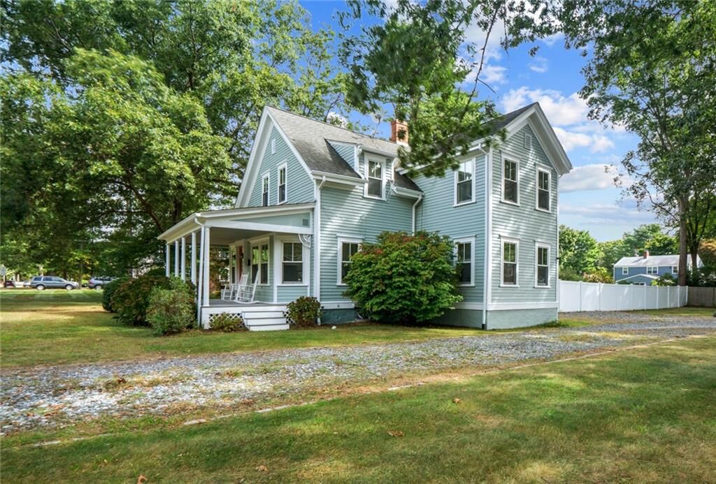 Property Photo:  303 New Meadow Road  RI 02806 