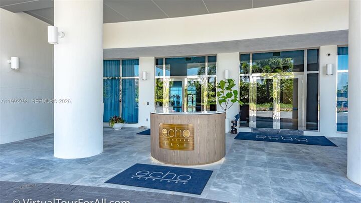 Property Photo:  3300 NE 188th St 615  FL 33180 