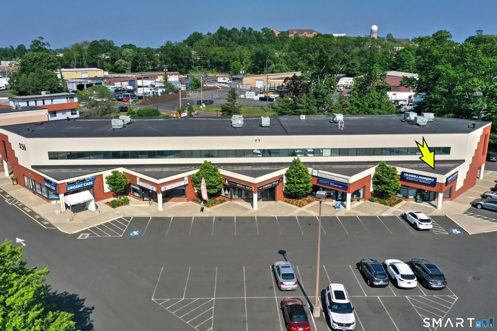 Property Photo:  236 Boston Post Road 1  CT 06477 