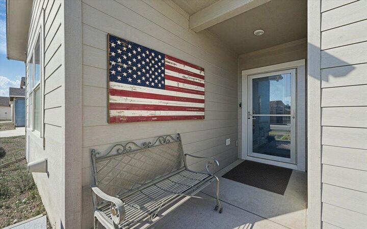 Property Photo:  11925 N Haven St  WA 99021 