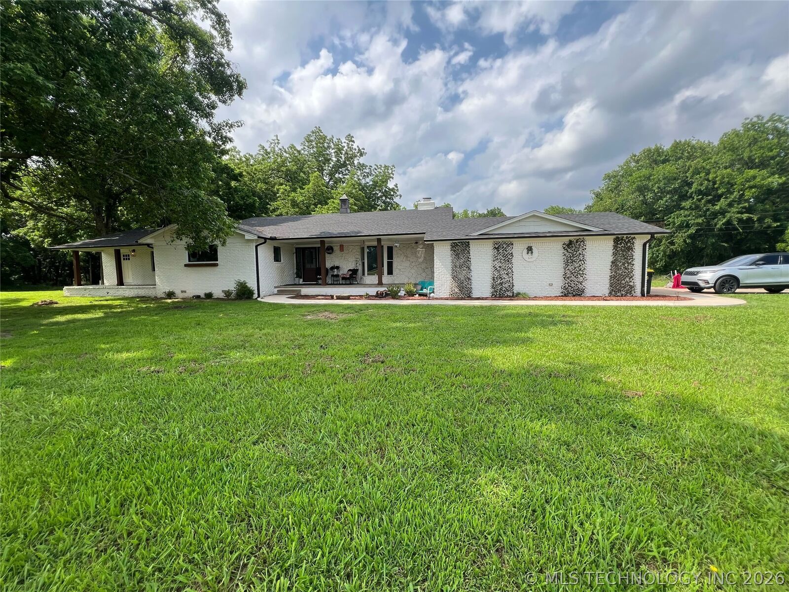 Property Photo:  1942 E Highway 62  OK 74434 