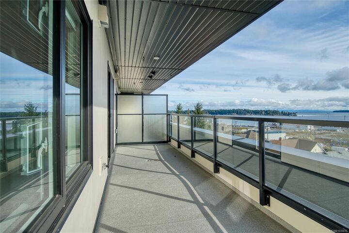Property Photo: 45 Haliburton St #404 BC V9R 4V6